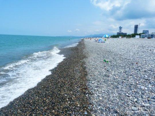 Apartment On Khimshiashvili 11A Batumi Exteriör bild